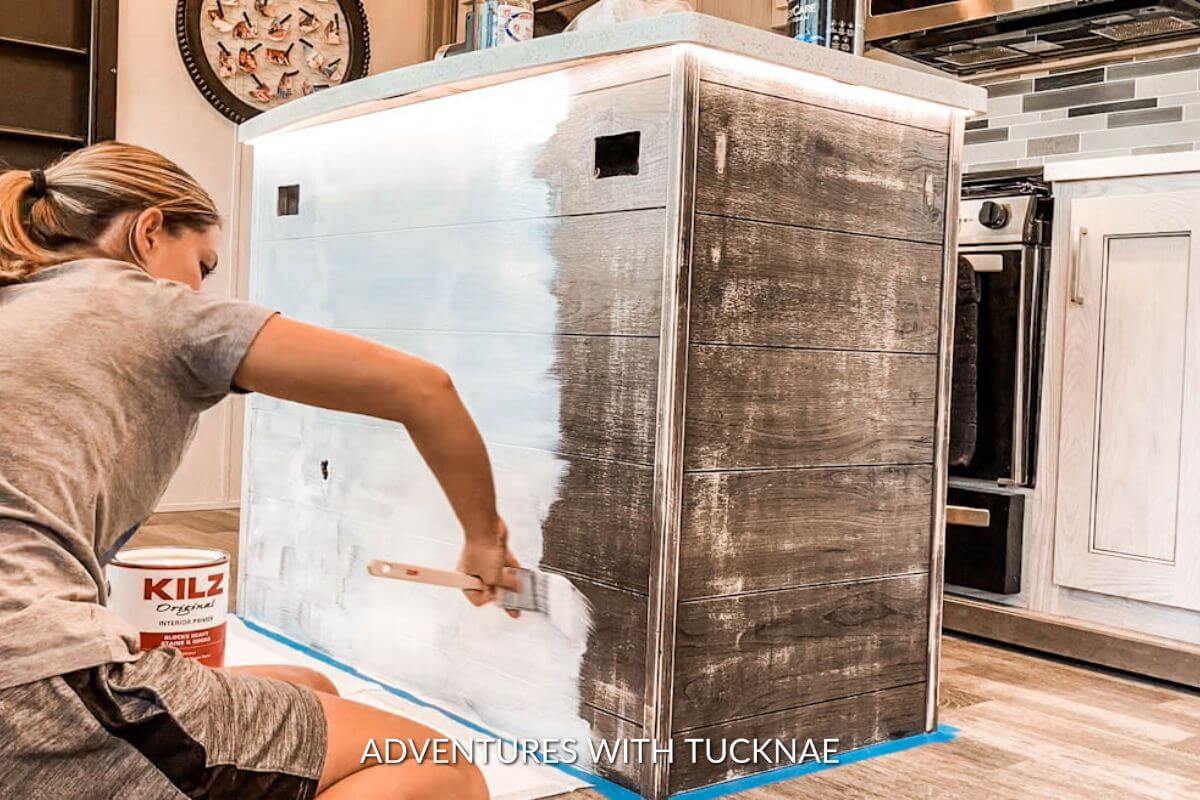 How to Paint RV the Right Way Easy DIY Guide