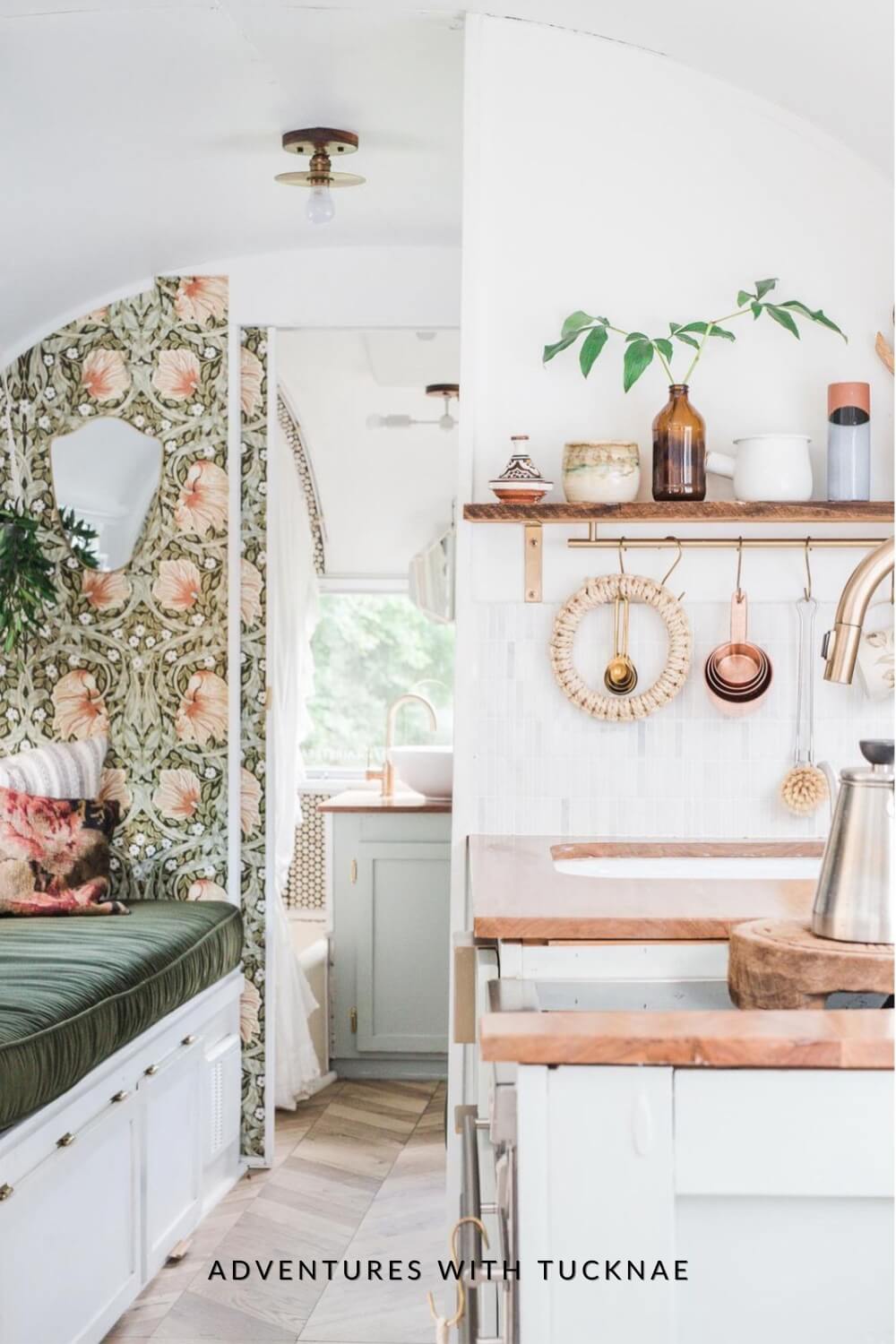 21 Beautiful RV Wallpaper Ideas for DIY Camper Renovations